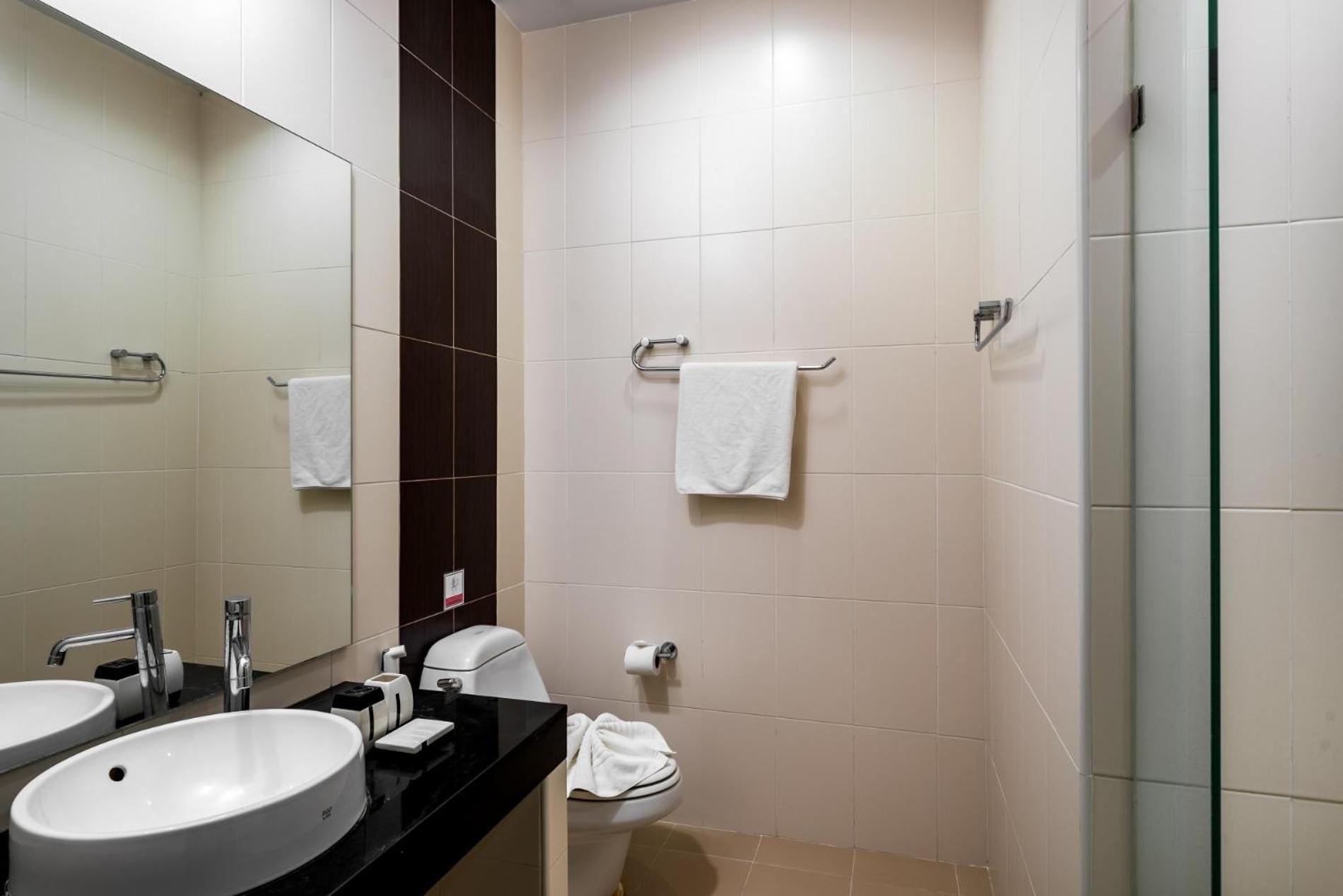 Veloche 2 bedroom apartment with seaview Karon Buitenkant foto